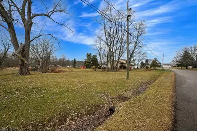 4707 Eastland Avenue, Louisville, OH 44641 - Photo 5