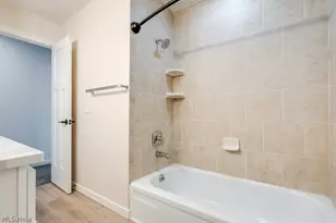 9408 Fairfield Dr, Twinsburg, OH 44087 - Photo 31