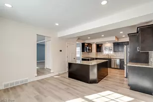 9408 Fairfield Dr, Twinsburg, OH 44087 - Photo 17