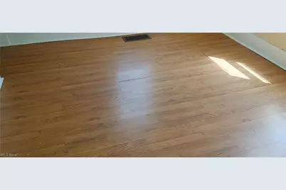 956 Grant Avenue #3, Cuyahoga Falls, OH 44221 - Photo 3