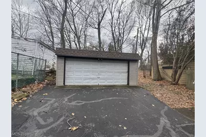 3242 Sycamore Road #Left Side, Cleveland Heights, OH 44118 - Photo 19