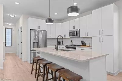 5217 Franklin Boulevard, Loveland, OH 44102 - Photo 9