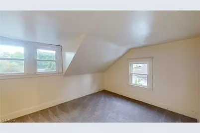 210 Perry Street #Front, Struthers, OH 44471 - Photo 15