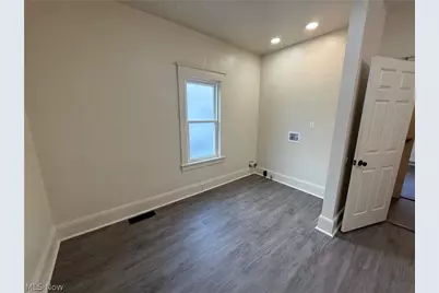 210 Perry Street #Front, Struthers, OH 44471 - Photo 13