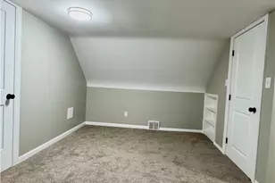 427 E 275th St, Euclid, OH 44132 - Photo 39