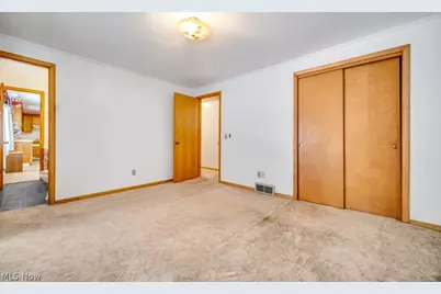 13458 Theeland Avenue NW, Uniontown, OH 44685 - Photo 19