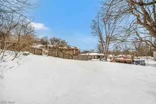 13458 Theeland Avenue NW, Uniontown, OH 44685 - Photo 35