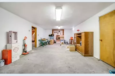 13458 Theeland Avenue NW, Uniontown, OH 44685 - Photo 31