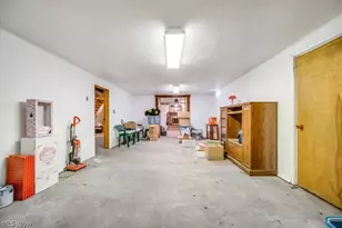 13458 Theeland Avenue NW, Uniontown, OH 44685 - Photo 31