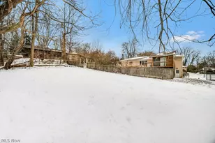 13458 Theeland Avenue NW, Uniontown, OH 44685 - Photo 37