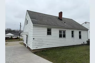 9516 Alexander Road, Loveland, OH 44125 - Photo 33