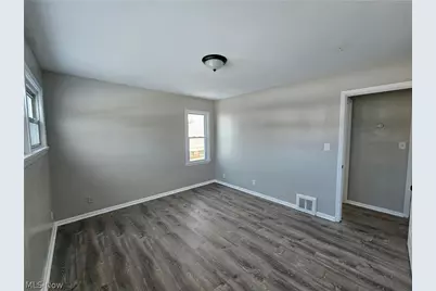 9516 Alexander Road, Loveland, OH 44125 - Photo 17