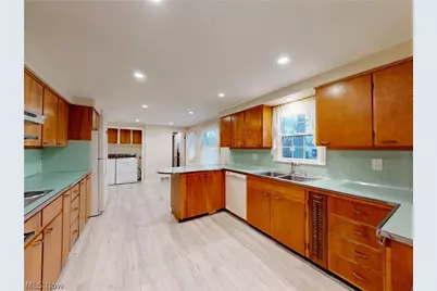 145 Overlook Road, Painesville Twp, OH 44077 - Photo 25