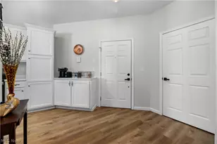 5547 Beavercrest Dr, Lorain, OH 44053 - Photo 3