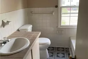 587 Tod Ln, Youngstown, OH 44504 - Photo 9