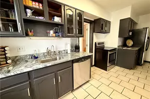 11820 Edgewater Dr, Oakwood, OH 44107 - Photo 7