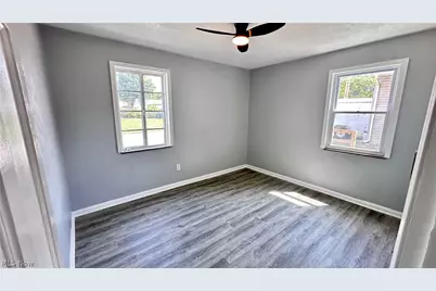 21000 Crystal Avenue, Euclid, OH 44123 - Photo 7