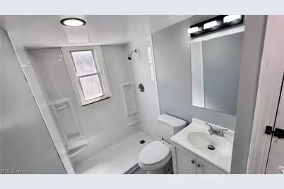 21000 Crystal Avenue, Euclid, OH 44123 - Photo 9