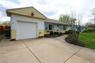 6751 Oakwood Rd, Parma Heights, OH 44130 - Photo 37