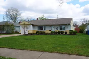 6751 Oakwood Rd, Parma Heights, OH 44130 - Photo 29