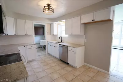 6751 Oakwood Road, Parma Heights, OH 44130 - Photo 7