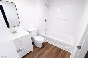 18832 Maplewood Ln, Chagrin Falls, OH 44023 - Photo 7