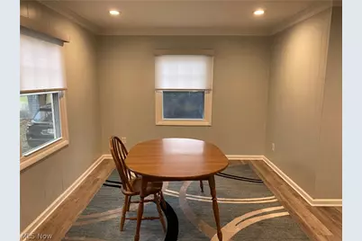 1547 Sunview Road, Lyndhurst, OH 44124 - Photo 9