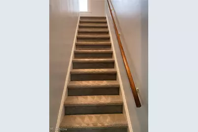 1547 Sunview Road, Lyndhurst, OH 44124 - Photo 17