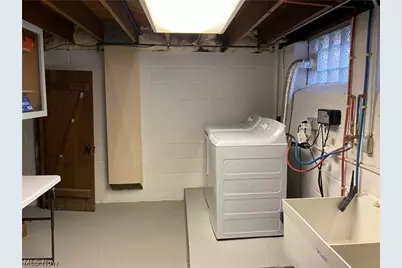 1547 Sunview Road, Lyndhurst, OH 44124 - Photo 23