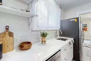 1686 Lee Rd, Loveland, OH 44118 - Photo 5