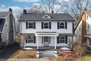 1686 Lee Rd, Loveland, OH 44118 - Photo 1