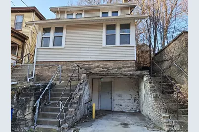 909 Bradshaw Avenue, East Liverpool, OH 43920 - Photo 1