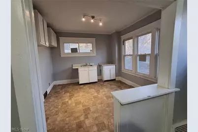 909 Bradshaw Avenue, East Liverpool, OH 43920 - Photo 5