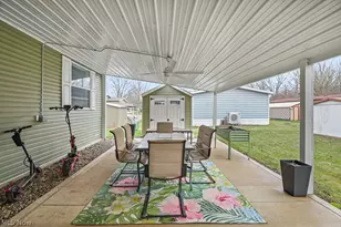 7 Michael Dr, Olmsted Twp, OH 44138 - Photo 5