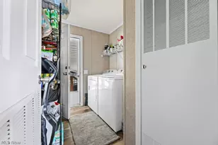 7 Michael Dr, Olmsted Twp, OH 44138 - Photo 7