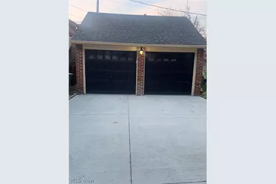 19131 S Lake Shore Boulevard, Euclid, OH 44119 - Photo 3