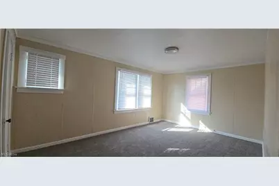 370 Lora Avenue, Youngstown, OH 44504 - Photo 25