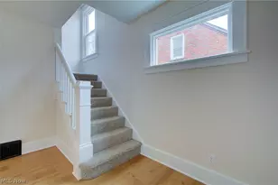 152 E Mill St, Alliance, OH 44601 - Photo 9