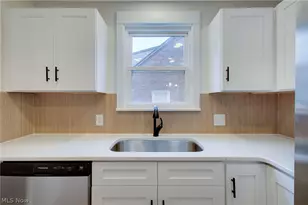 152 E Mill St, Alliance, OH 44601 - Photo 15