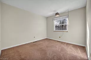 242 Jackson St, Jefferson, OH 44047 - Photo 17