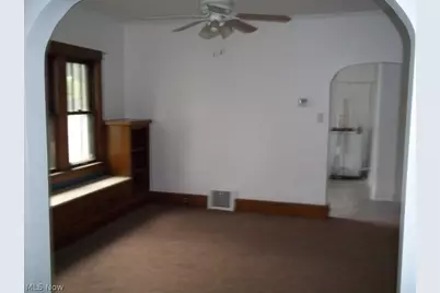 3916 Howard Street, Youngstown, OH 44512 - Photo 11