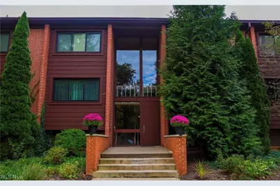 911 Canyon View Road #112, Northfield, OH 44067 - Photo 1