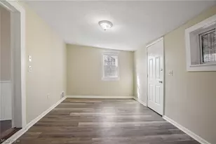 131 W Miller Ave, Akron, OH 44301 - Photo 21