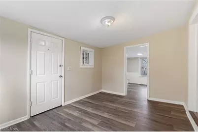 131 W Miller Avenue, Akron, OH 44301 - Photo 21