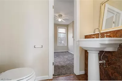 131 W Miller Avenue, Akron, OH 44301 - Photo 25