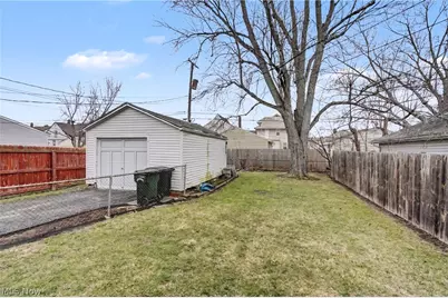 144 Roosevelt Avenue, Elyria, OH 44035 - Photo 23