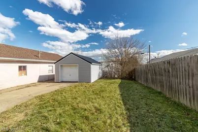 1640 Bedford Avenue SW, Canton, OH 44706 - Photo 29