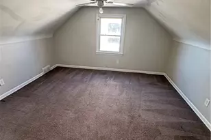 892 E 139th St, Loveland, OH 44110 - Photo 9