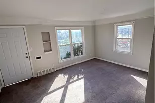 892 E 139th St, Loveland, OH 44110 - Photo 3