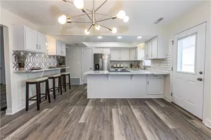 2033 Carlile Dr, Uniontown, OH 44685 - Photo 7